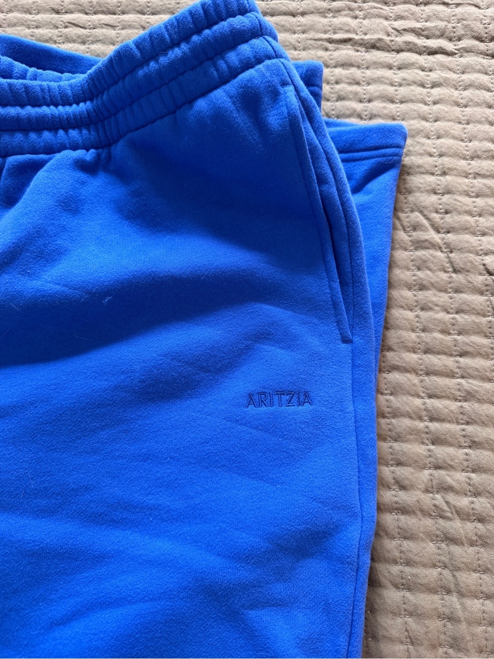 Aritzia Cozy Sweatfleece Boyfriend Wide Sweatpants in Jazz Blue - Picture 5 of 6